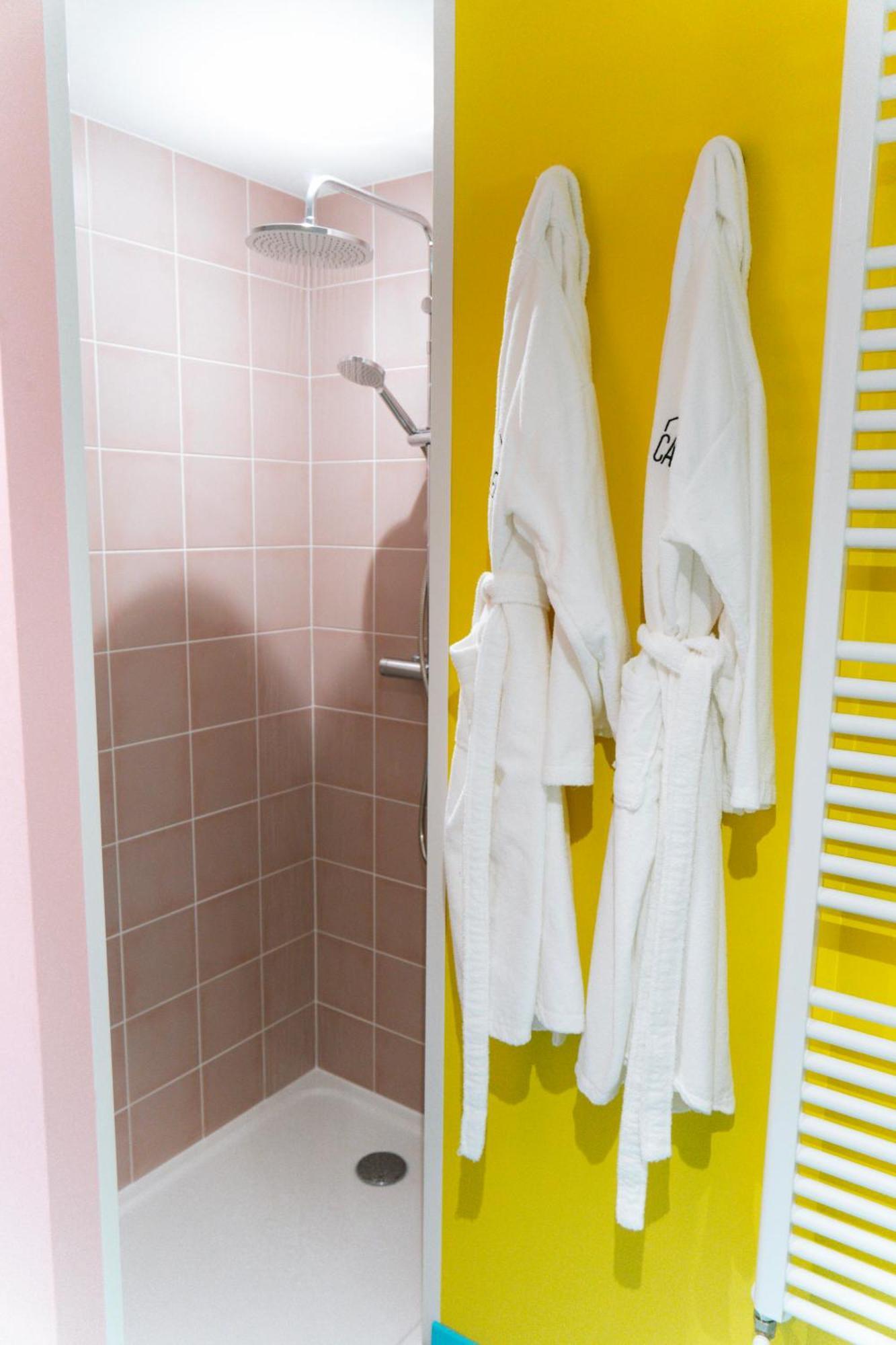 Capsule Springfield - Balneo -Sauna - Billard Douai Ngoại thất bức ảnh